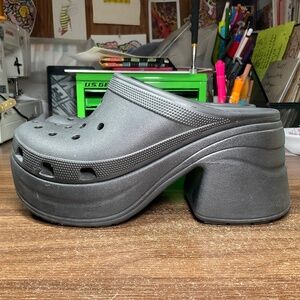 Crocs siren clogs black womens 10, men’s 8, platform chunky clogs